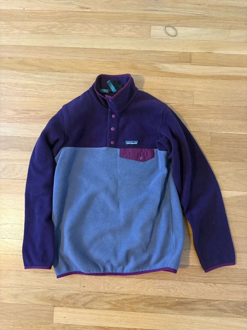 Patagonia Two-Tone Purple and Light Blue Fleece Snap Pullover